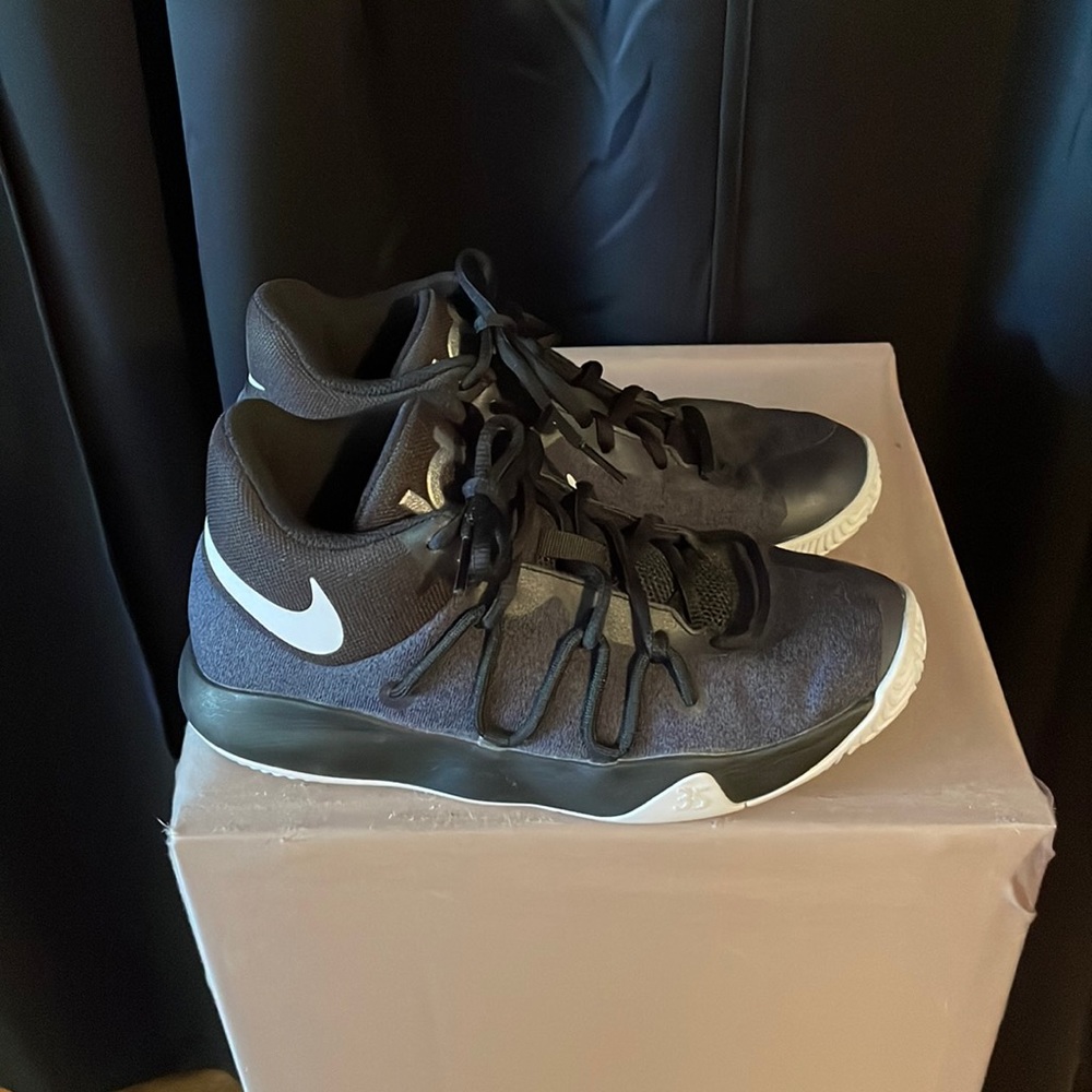 K D’s, Nikes youth tennis shoes, size 6 1/2